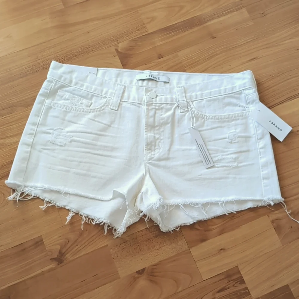 NWT J Brand Cut-Off Short Low-Rise Vixen White Jean 28
